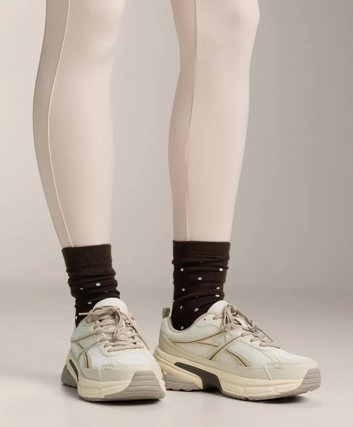 2 pares de calcetines clásicos 55 % modal y 10 % cachemira 2 pares de calcetines clásicos 55 % modal y 10 % cachemira