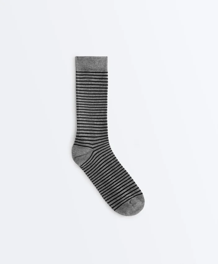 2 pares de calcetines clásicos 55 % modal y 10 % cachemira 2 pares de calcetines clásicos 55 % modal y 10 % cachemira