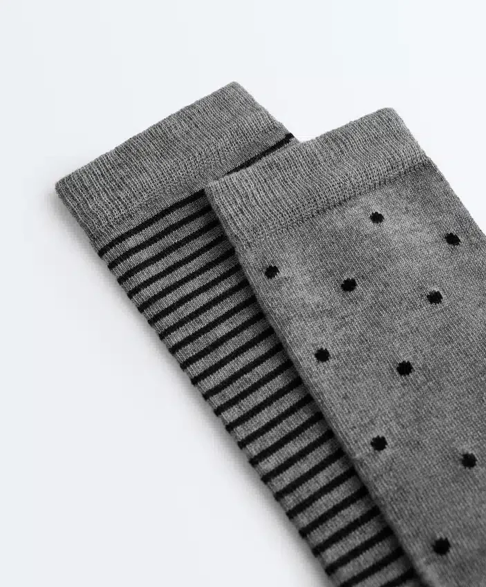 2 pares de calcetines clásicos 55 % modal y 10 % cachemira 2 pares de calcetines clásicos 55 % modal y 10 % cachemira