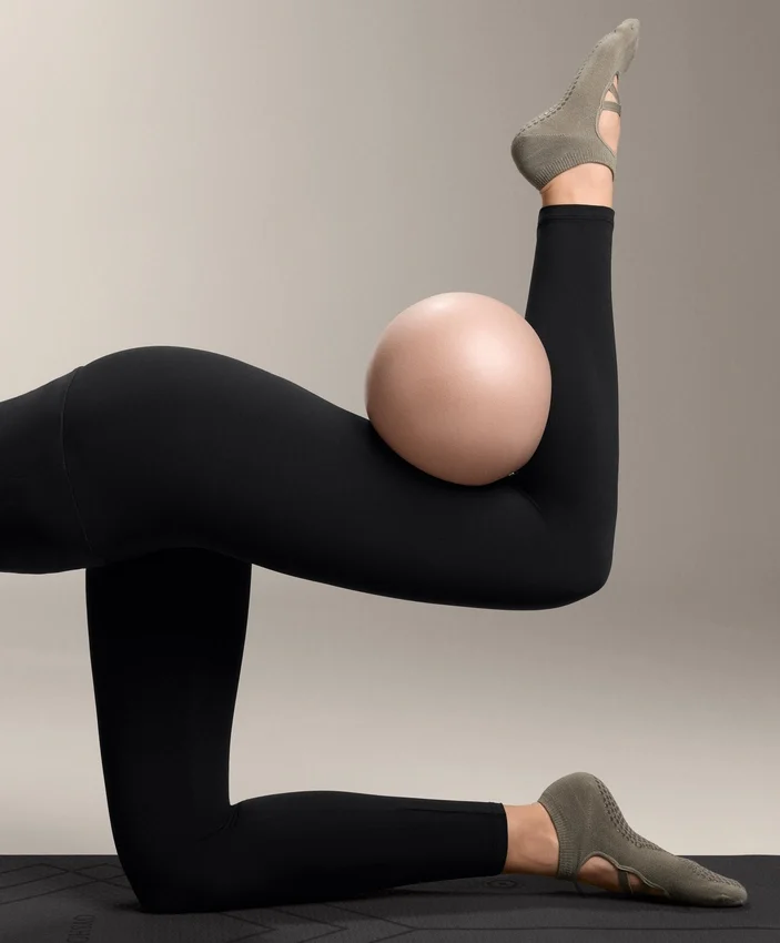 2 pares de calcetines de mezcla de algodón con tiras cruzadas para yoga y pilates 2 pares de calcetines de mezcla de algodón con tiras cruzadas para yoga y pilates