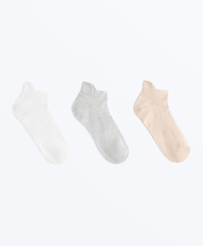 3 pares de calcetines de deporte de mezcla de poliamida con lengüeta en el talón 3 pares de calcetines de deporte de mezcla de poliamida con lengüeta en el talón