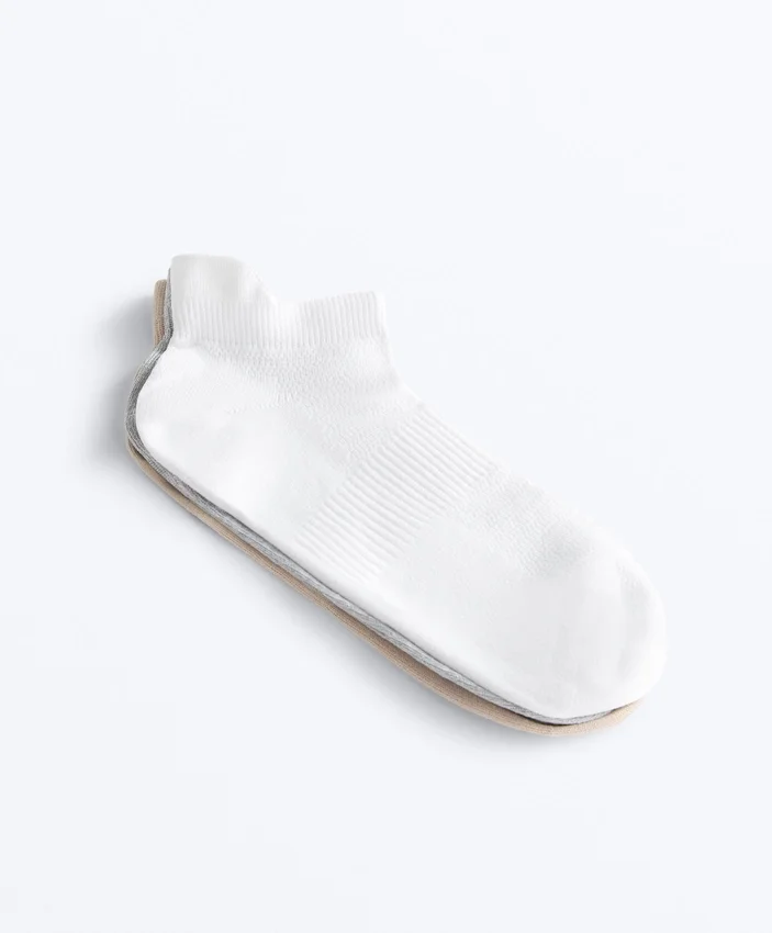 3 pares de calcetines de deporte de mezcla de poliamida con lengüeta en el talón 3 pares de calcetines de deporte de mezcla de poliamida con lengüeta en el talón
