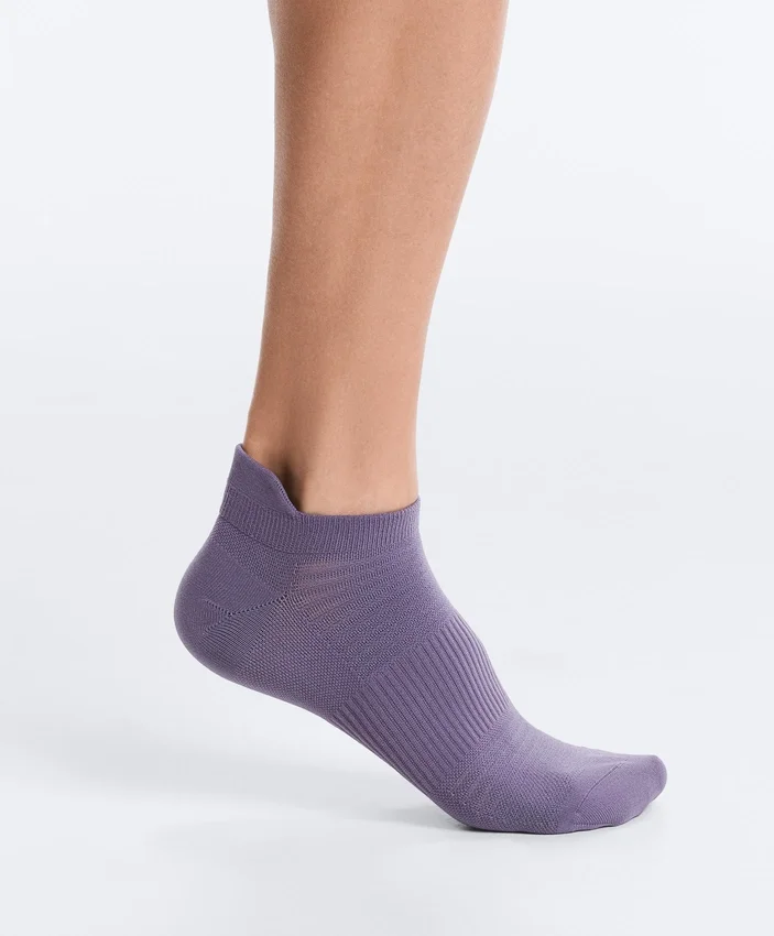 3 pares de calcetines deportivos de mezcla de poliamida con lengüeta en el talón 3 pares de calcetines deportivos de mezcla de poliamida con lengüeta en el talón