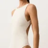 Bañador halter de croché con textura de burbujas Bañador halter de croché con textura de burbujas