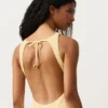Bañador halter de croché con textura de burbujas