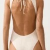 Bañador halter de croché con textura de burbujas Bañador halter de croché con textura de burbujas