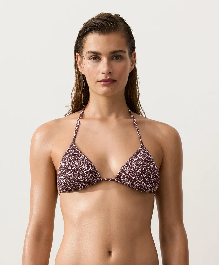Bikini triangular con fruncidos Bikini triangular con fruncidos