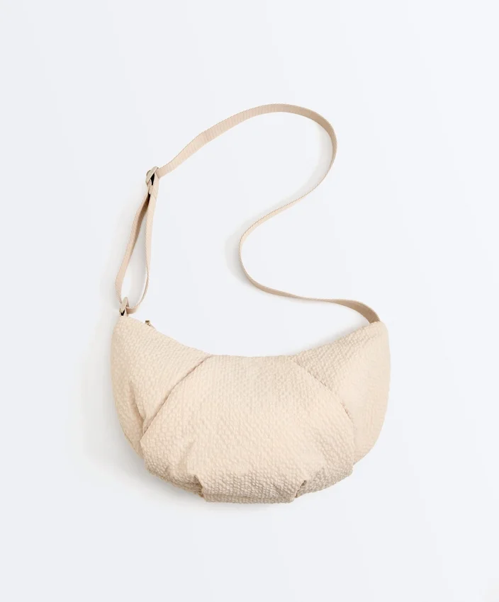 Bolso bandolera acolchado con textura Bolso bandolera acolchado con textura