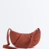 Bolso bandolera acolchado con textura Bolso bandolera acolchado con textura