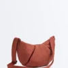 Bolso bandolera acolchado con textura Bolso bandolera acolchado con textura