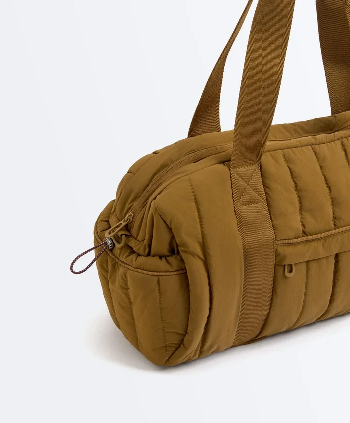 Bolso deportivo tipo bolero Bolso deportivo tipo bolero