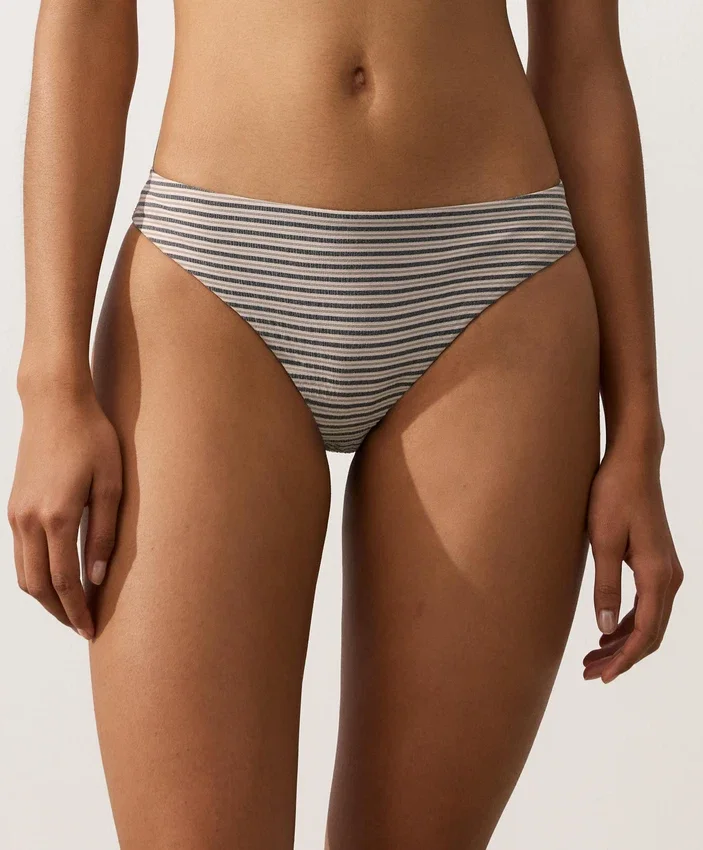 Braguitas clásicas de bikinis a rayas Braguitas clásicas de bikinis a rayas