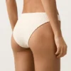 Braguitas de bikini clásicas de ganchillo con textura de burbujas Braguitas de bikini clásicas de ganchillo con textura de burbujas