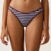 Braguitas de bikini de cobertura media con corte en U y rayas texturizadas Braguitas de bikini de cobertura media con corte en U y rayas texturizadas