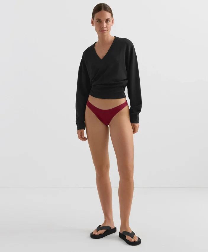 Braguitas de bikinis brasileñas con corte en U y tejido jacquard de cuadros pequeños Braguitas de bikinis brasileñas con corte en U y tejido jacquard de cuadros pequeños