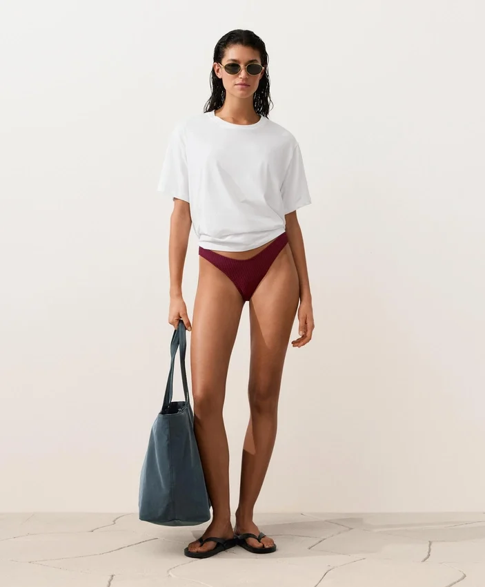 Braguitas de bikinis brasileñas con corte en U y tejido jacquard de cuadros pequeños Braguitas de bikinis brasileñas con corte en U y tejido jacquard de cuadros pequeños