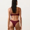 Braguitas de bikinis brasileñas con corte en U y tejido jacquard de cuadros pequeños Braguitas de bikinis brasileñas con corte en U y tejido jacquard de cuadros pequeños