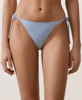 Braguitas de bikinis de cobertura media con rayas texturizadas y lazos