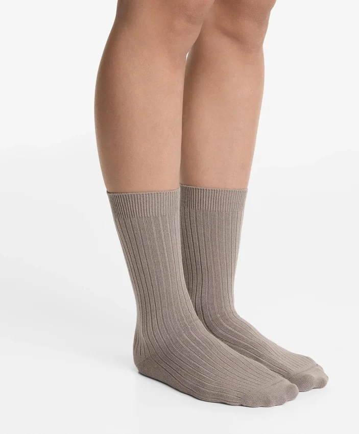 Calcetines clásicos de mezcla de modal con un 13 % de cachemira Calcetines clásicos de mezcla de modal con un 13 % de cachemira