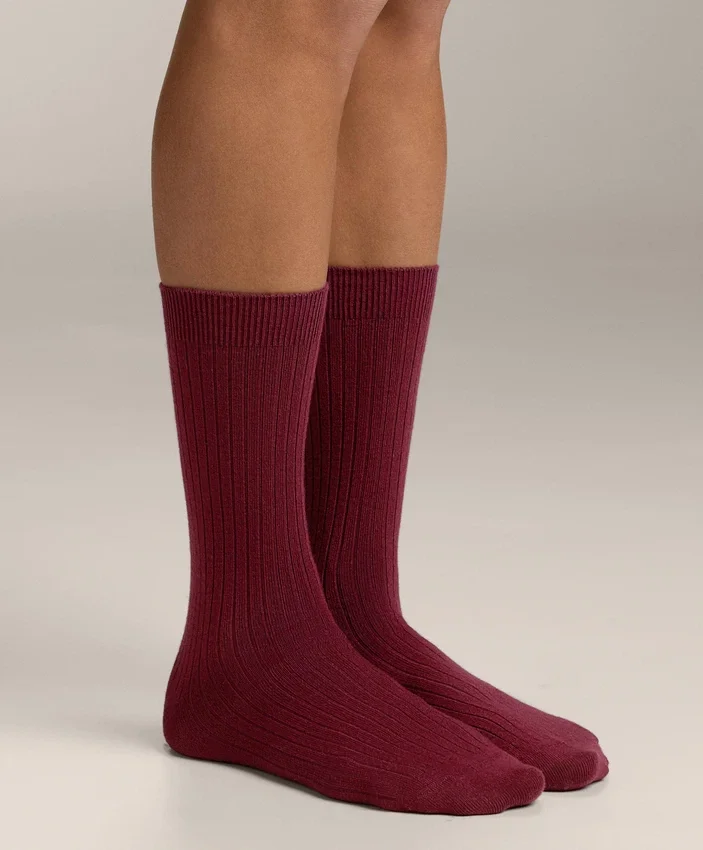 Calcetines clásicos de mezcla de modal con un 13 % de cachemira Calcetines clásicos de mezcla de modal con un 13 % de cachemira