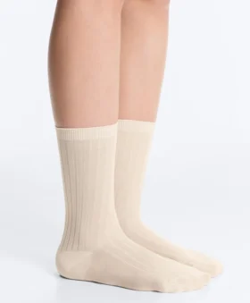 Calcetines clásicos de mezcla de seda con diseño acanalado Calcetines clásicos de mezcla de seda con diseño acanalado