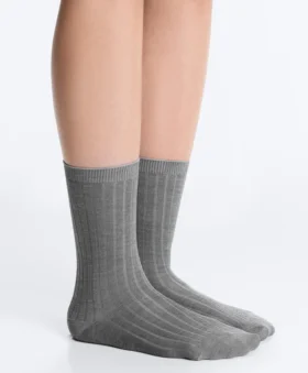 Calcetines clásicos de mezcla de seda con diseño acanalado Calcetines clásicos de mezcla de seda con diseño acanalado