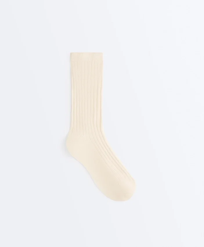 Calcetines clásicos de mezcla de seda con diseño acanalado Calcetines clásicos de mezcla de seda con diseño acanalado