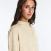 Camisas a rayas con cuello alto de mezcla de modal Camisas a rayas con cuello alto de mezcla de modal