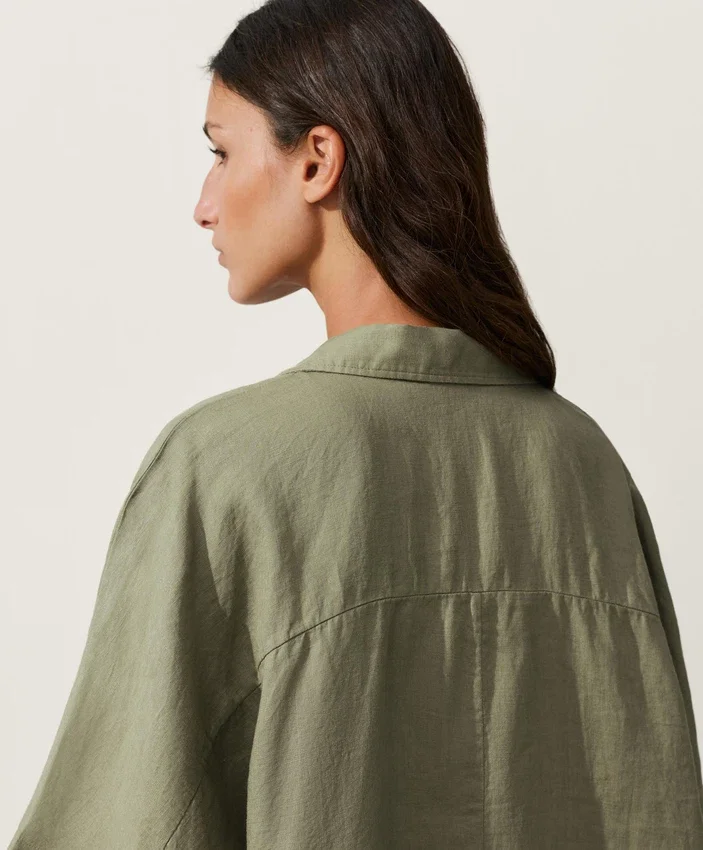 Camisas oversize de manga corta 100 % lino Camisas oversize de manga corta 100 % lino