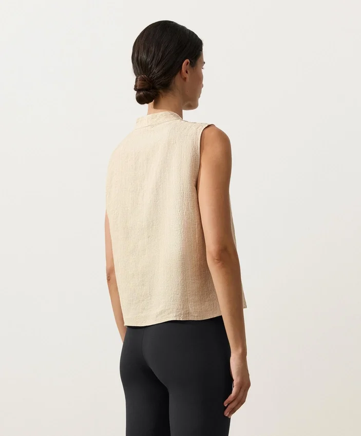 Camisas sin mangas de 100 % lino con cuello alto y botones Camisas sin mangas de 100 % lino con cuello alto y botones