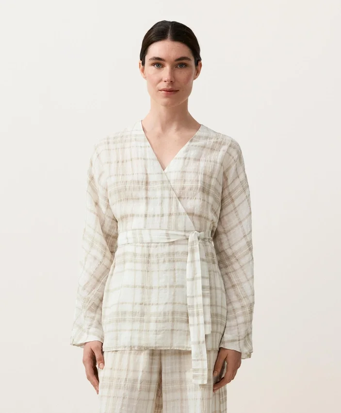 Camisas tipo kimono de mezcla de lino y lyocell a cuadros Camisas tipo kimono de mezcla de lino y lyocell a cuadros