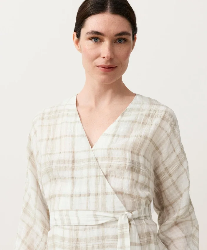 Camisas tipo kimono de mezcla de lino y lyocell a cuadros Camisas tipo kimono de mezcla de lino y lyocell a cuadros