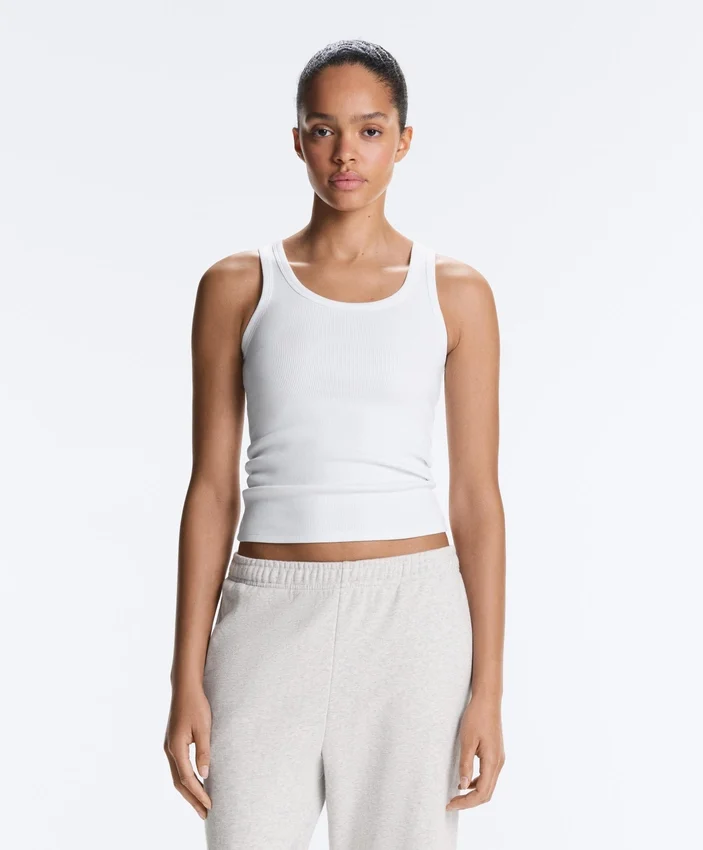 Camiseta ajustada de canalé con tirantes, de algodón y modal Camiseta ajustada de canalé con tirantes, de algodón y modal