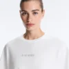Camiseta corta de corte recto con eslogan, de mezcla de algodón Camiseta corta de corte recto con eslogan, de mezcla de algodón