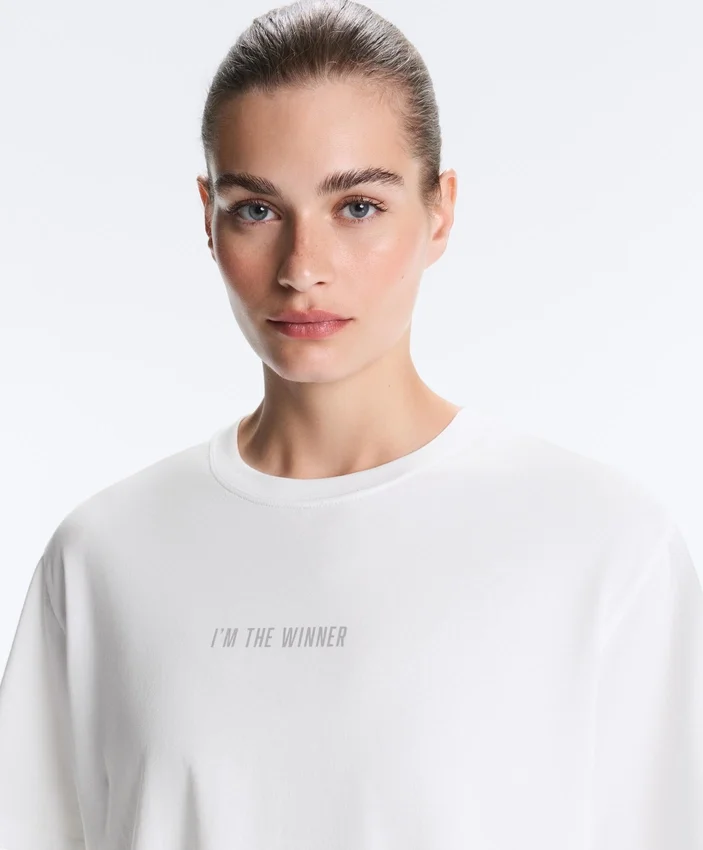 Camiseta corta de corte recto con eslogan, de mezcla de algodón Camiseta corta de corte recto con eslogan, de mezcla de algodón