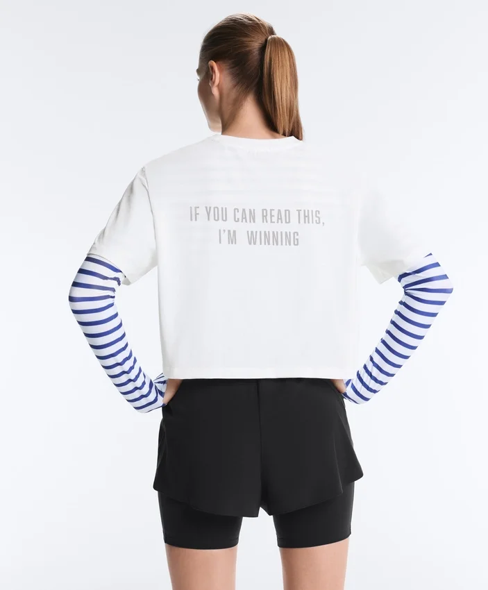 Camiseta corta de corte recto con eslogan, de mezcla de algodón Camiseta corta de corte recto con eslogan, de mezcla de algodón