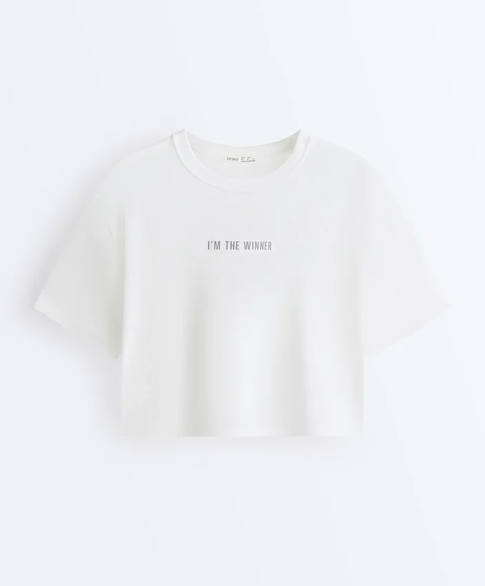 Camiseta corta de corte recto con eslogan, de mezcla de algodón Camiseta corta de corte recto con eslogan, de mezcla de algodón