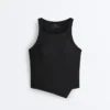 Camiseta de tirantes con cuello halter de Comfortlux y dobladillo con puntada de festón Camiseta de tirantes con cuello halter de Comfortlux y dobladillo con puntada de festón