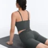 Camiseta de tirantes con cuello halter trenzado Comfortlux Camiseta de tirantes con cuello halter trenzado Comfortlux