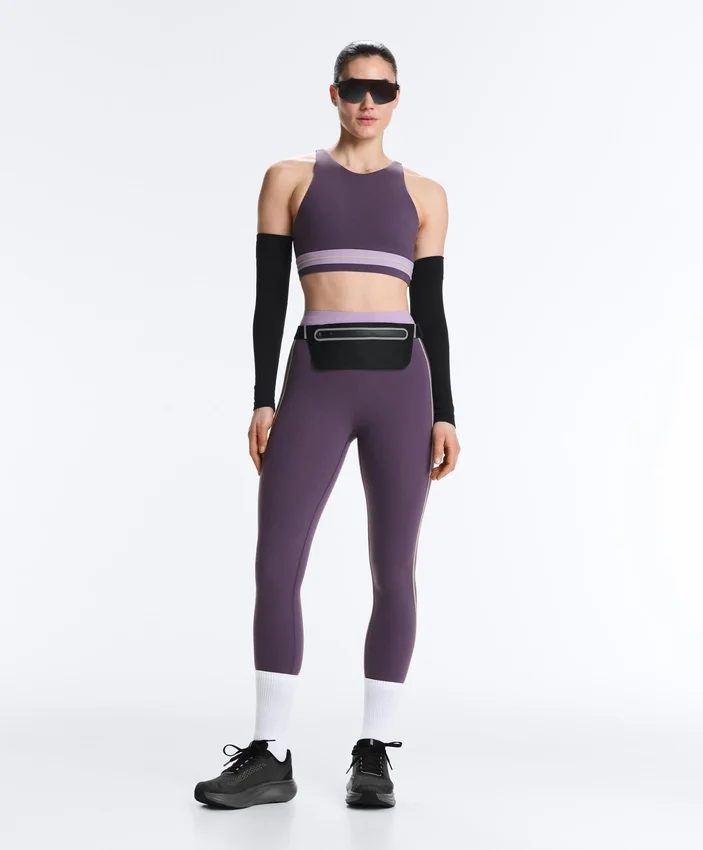 Camiseta de tirantes con cuello halter y compresión Camiseta de tirantes con cuello halter y compresión