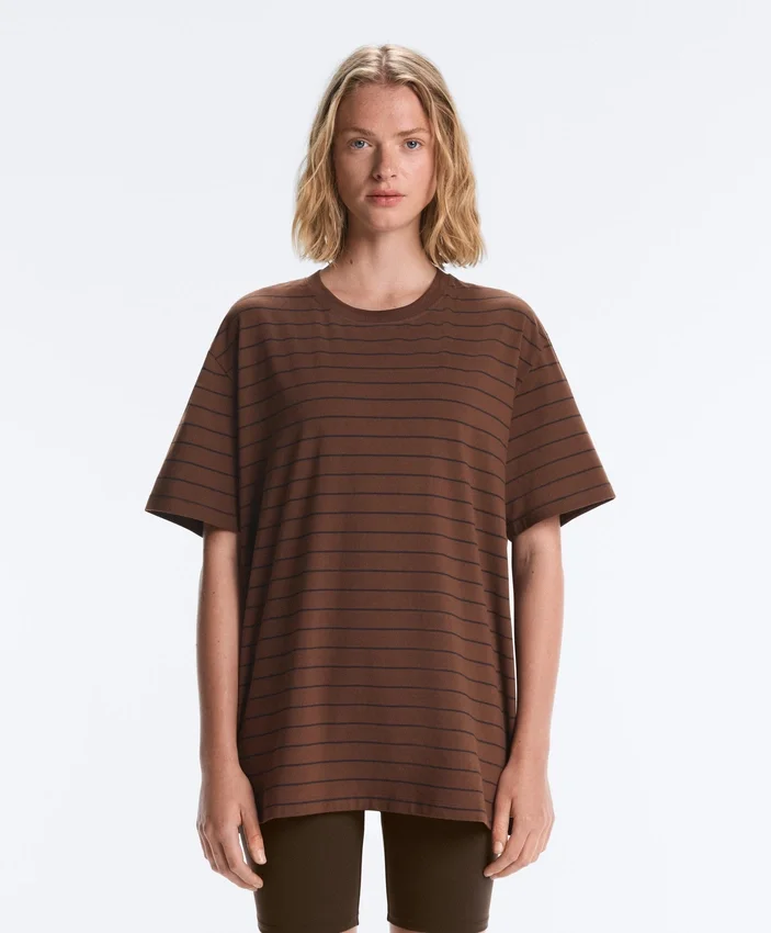 Camiseta oversize de manga corta a rayas de mezcla de algodón para pantalones cortos Camiseta oversize de manga corta a rayas de mezcla de algodón para pantalones cortos