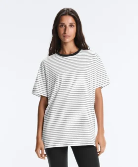 Camiseta oversize de manga corta de mezcla de algodón con rayas en contraste Camiseta oversize de manga corta de mezcla de algodón con rayas en contraste