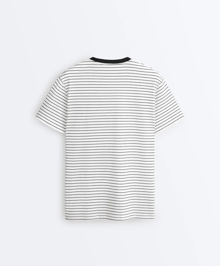 Camiseta oversize de manga corta de mezcla de algodón con rayas en contraste Camiseta oversize de manga corta de mezcla de algodón con rayas en contraste