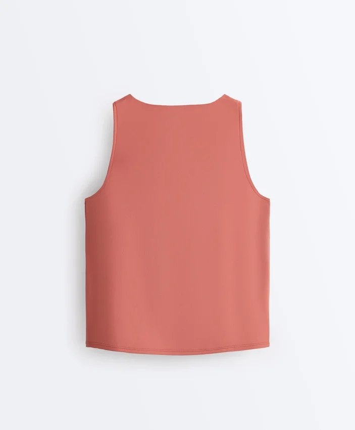 Camiseta sin mangas Comfortlux con escote cruzado Camiseta sin mangas Comfortlux con escote cruzado