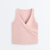 Camiseta sin mangas Comfortlux con escote cruzado Camiseta sin mangas Comfortlux con escote cruzado