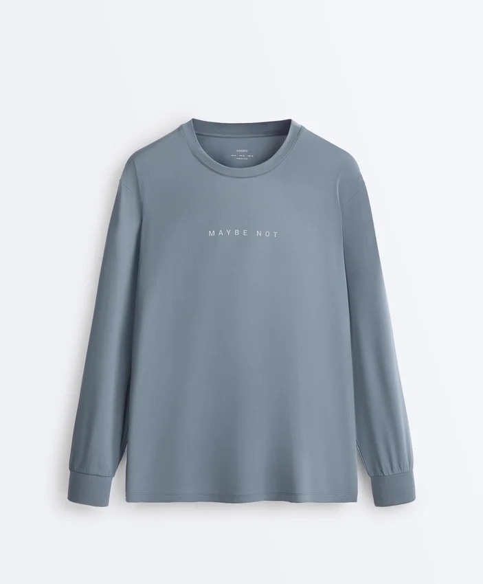Camiseta técnica de manga larga con texto Camiseta técnica de manga larga con texto