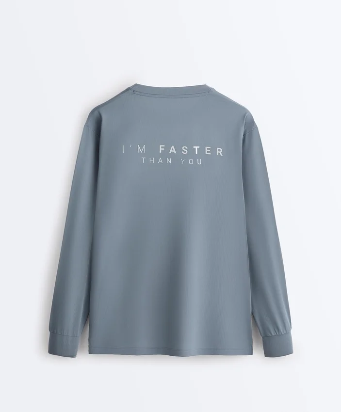 Camiseta técnica de manga larga con texto Camiseta técnica de manga larga con texto