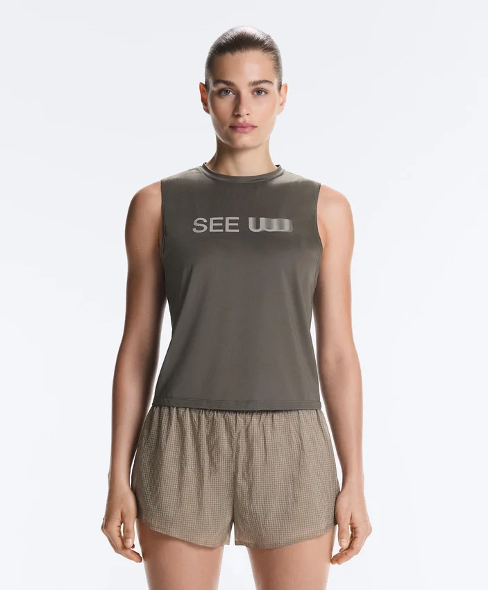 Camiseta técnica sin mangas con texto Camiseta técnica sin mangas con texto