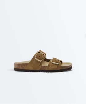 Chanclas de piel serraje con hebilla Chanclas de piel serraje con hebilla