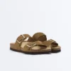 Chanclas de piel serraje con hebilla Chanclas de piel serraje con hebilla
